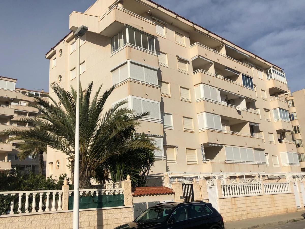 Apartamentos Ареналес дел Сол Екстериор снимка