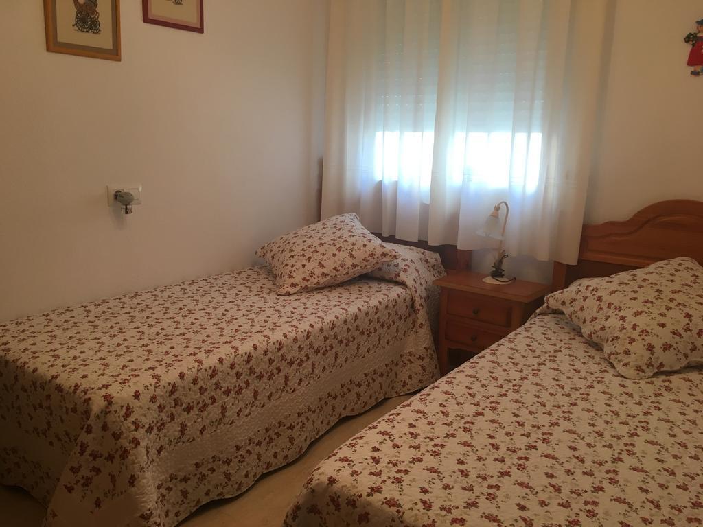 Apartamentos Ареналес дел Сол Екстериор снимка